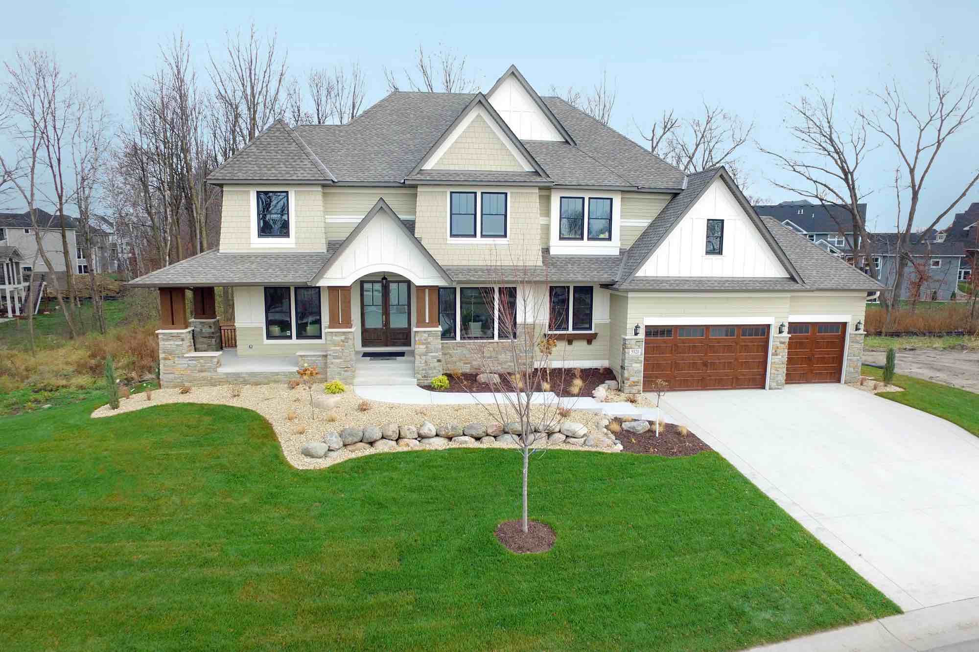 5520-Comstock-Embry-2c