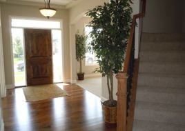17596 76th Avenue Foyer