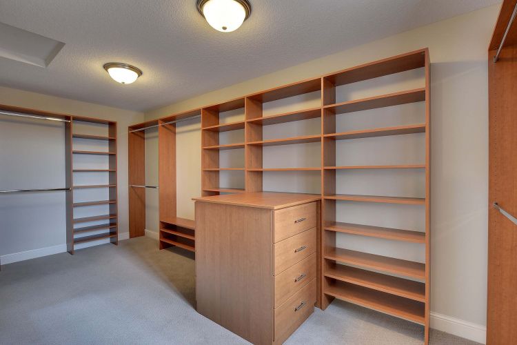 Closet Creek Hill Custom Home 5425 PlymouthMN
