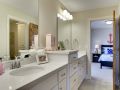 His Her Bath 5425 Creek Hill Custom Homes