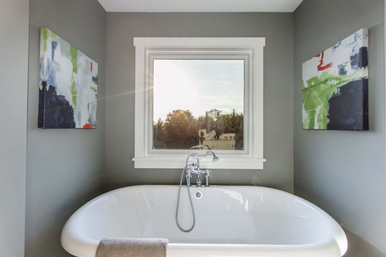 Minnewashta Landings Soaking Tub Creek Hill Custom