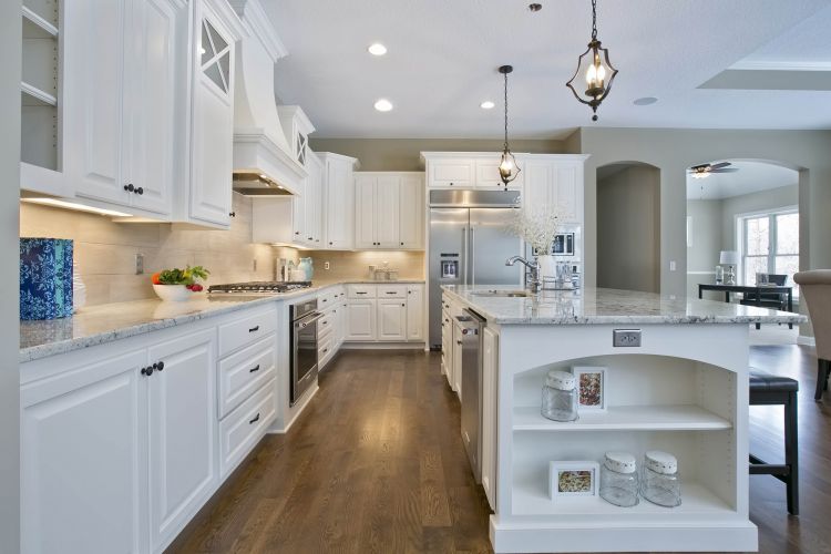 Creek Hill Custom Kitchen 6412 Minnewashta Landings