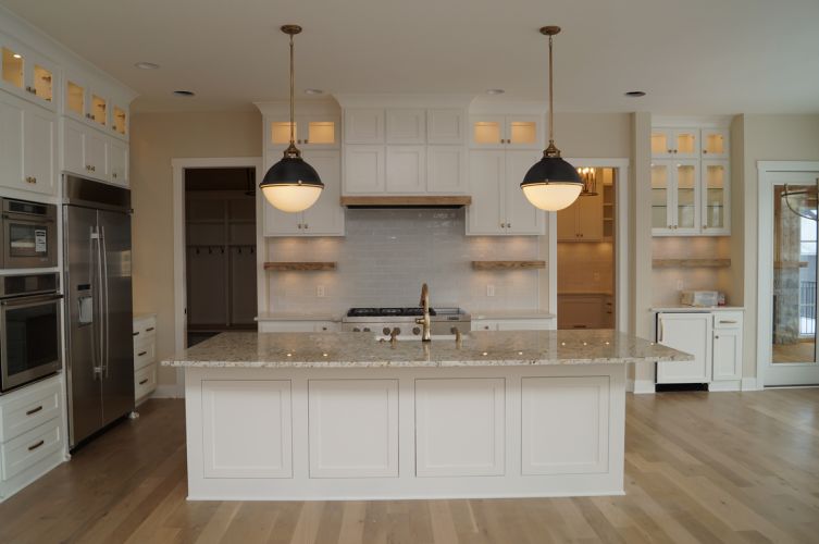 5110 Zircon Kitchen Bar Creek Hill MN