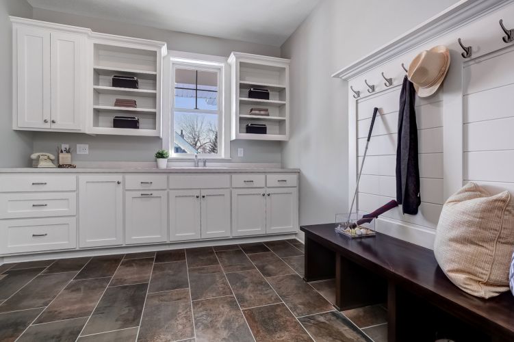 Mudroom 3733 Landings Creek Hill Excelsior MN