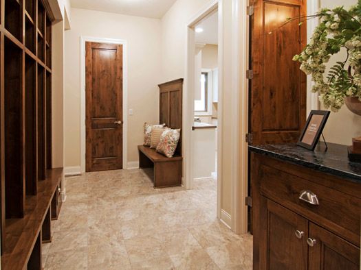 17333 62nd Avenue MapleGrove Mudroom