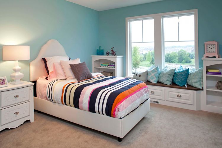 17399 62nd Ave Bedroom