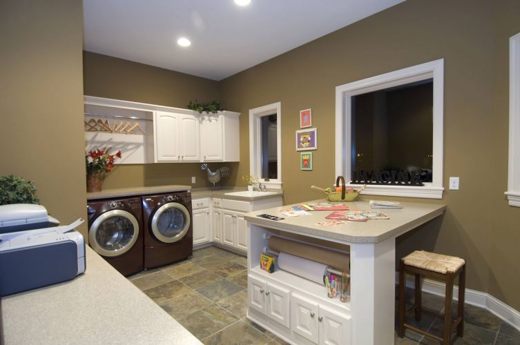 5450 Archer Laundry