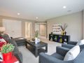 5520 Comstock Bonus Room