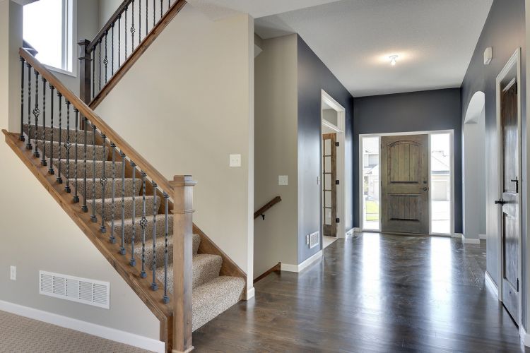 5925 Dunkirk Lane N Foyer