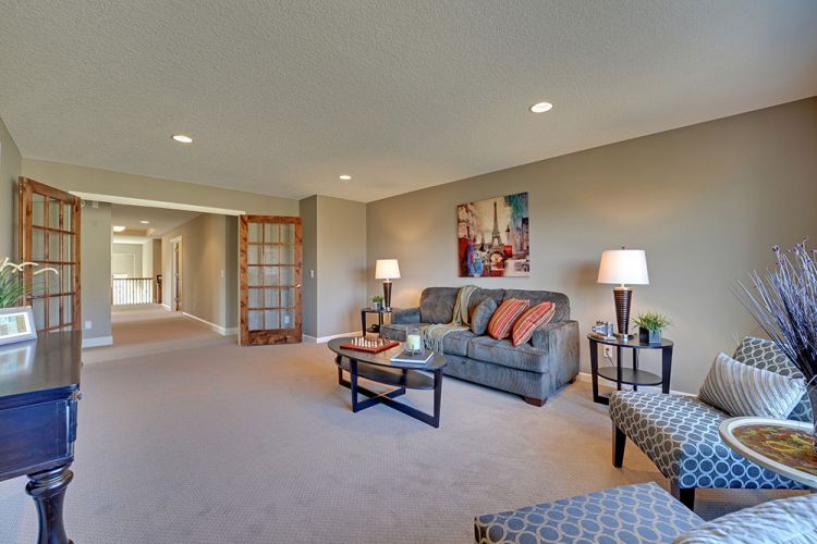 Creek Hill Whistling Pines 17364 62nd Avenue Bonus