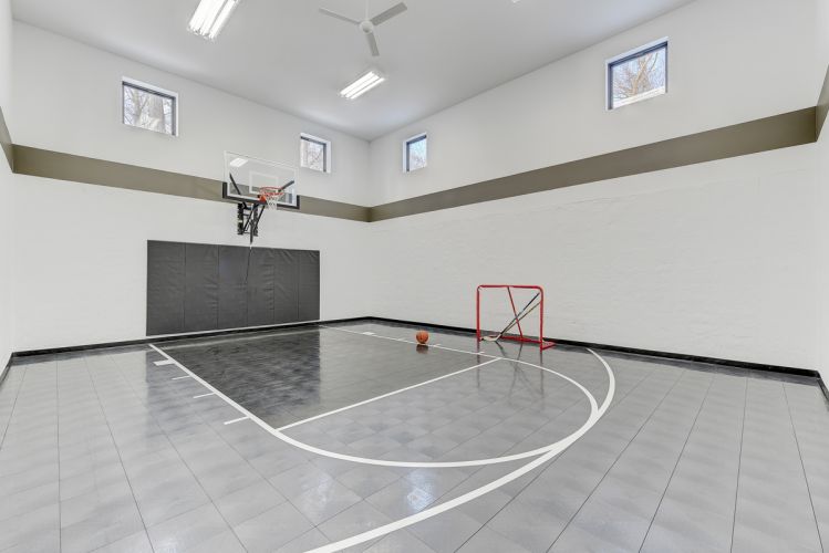 a18540 County Rd 6 Plymouth Athletic Court