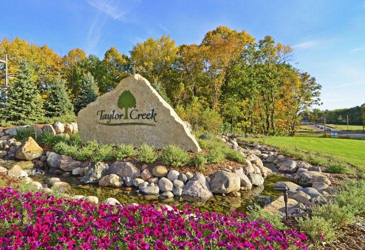 Taylor Creek New Custom Home Neighborhood Maple Grove.photo 109