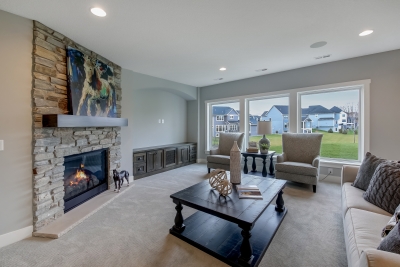 5665 Archer Lane N