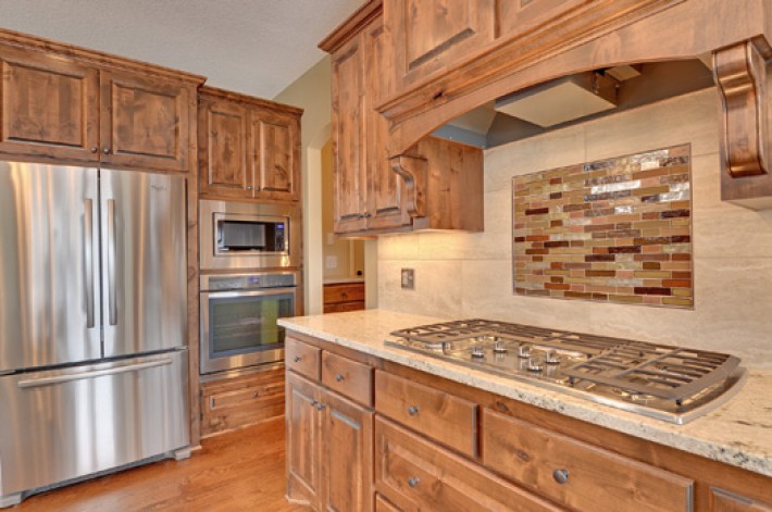7702 Narcissus Lane N